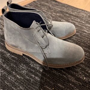 Men's Suede Chukka Boots in Dusty Blue